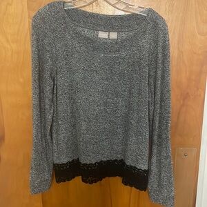 Chico’s Zenergy, Size 1 Long Sleeve Grey Shirt w bottom Black Lace Trim
